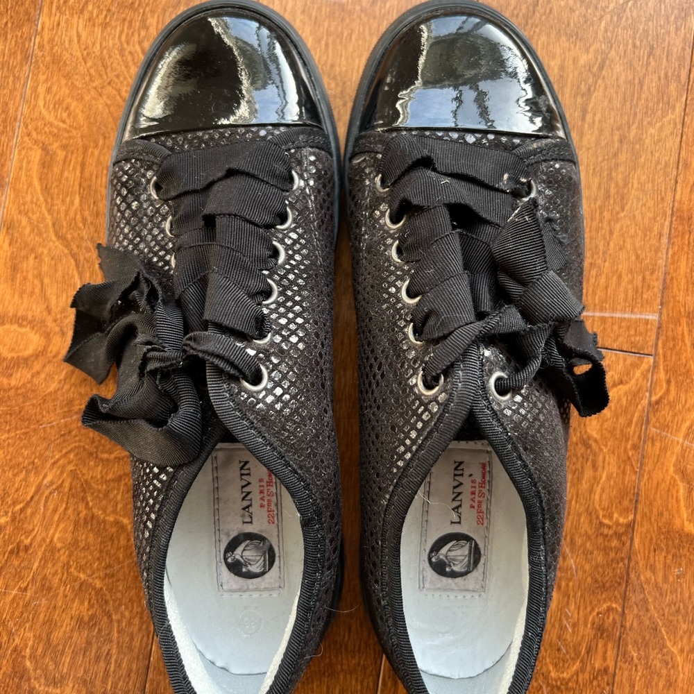 Lanvin black leather lace up